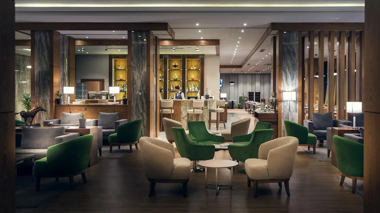 מלון Wyndham Garden Astana  אסטנה