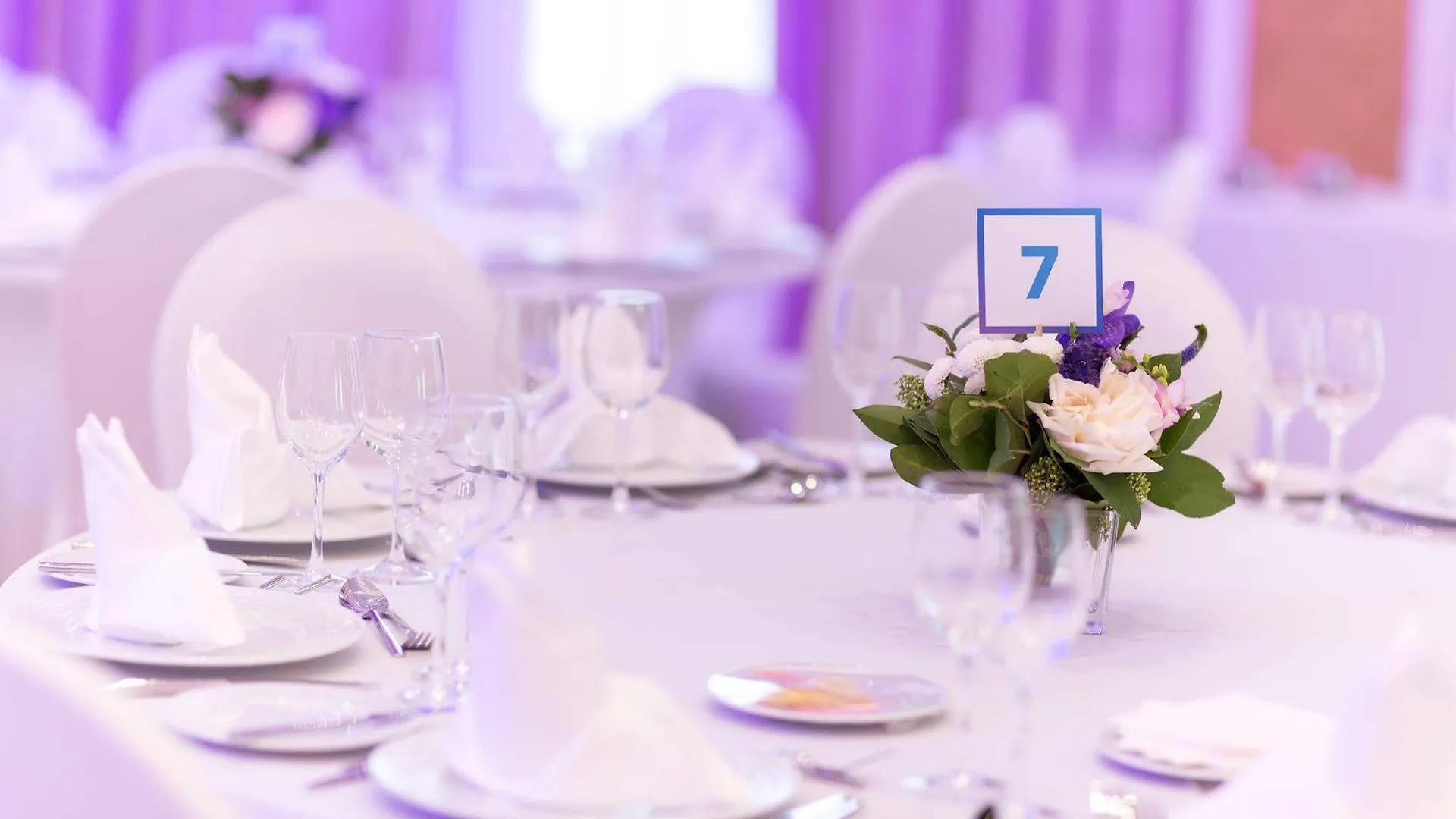 מלון Wyndham Garden Astana
