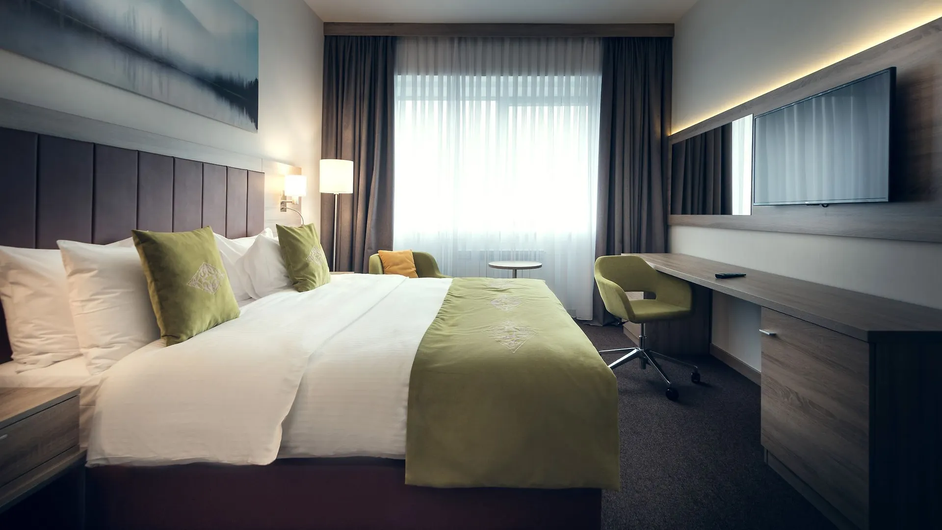 מלון Wyndham Garden Astana 4*, אסטנה קזחסטן