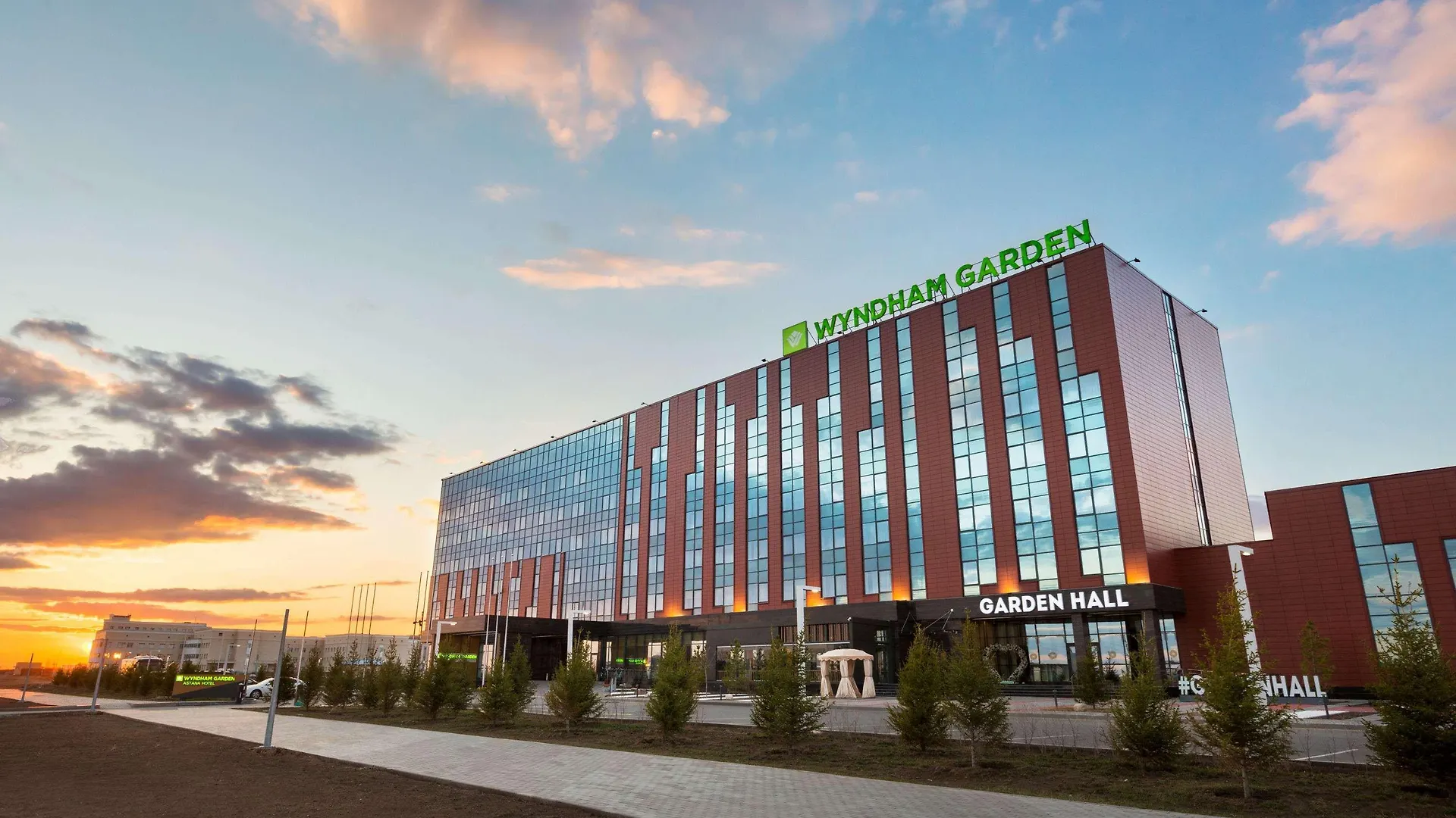 Wyndham Garden Astana Hotel